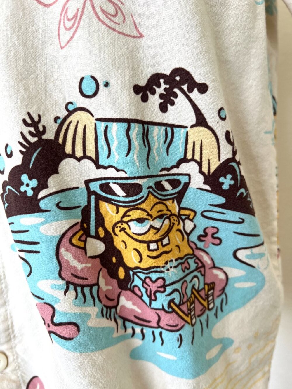 SpongeBob Square Pants Shirt - Hawaiian Short Sleeve - Size Small - Picture 4 of 10